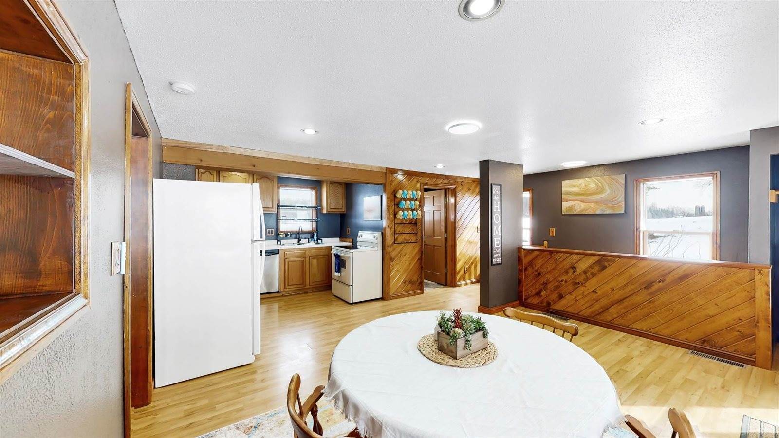 E2367 Cty Rd C, Iola, WI 54945