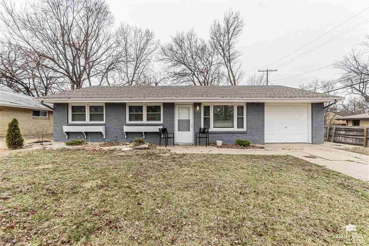 1617 Stewart Court, Manhattan, KS 66502