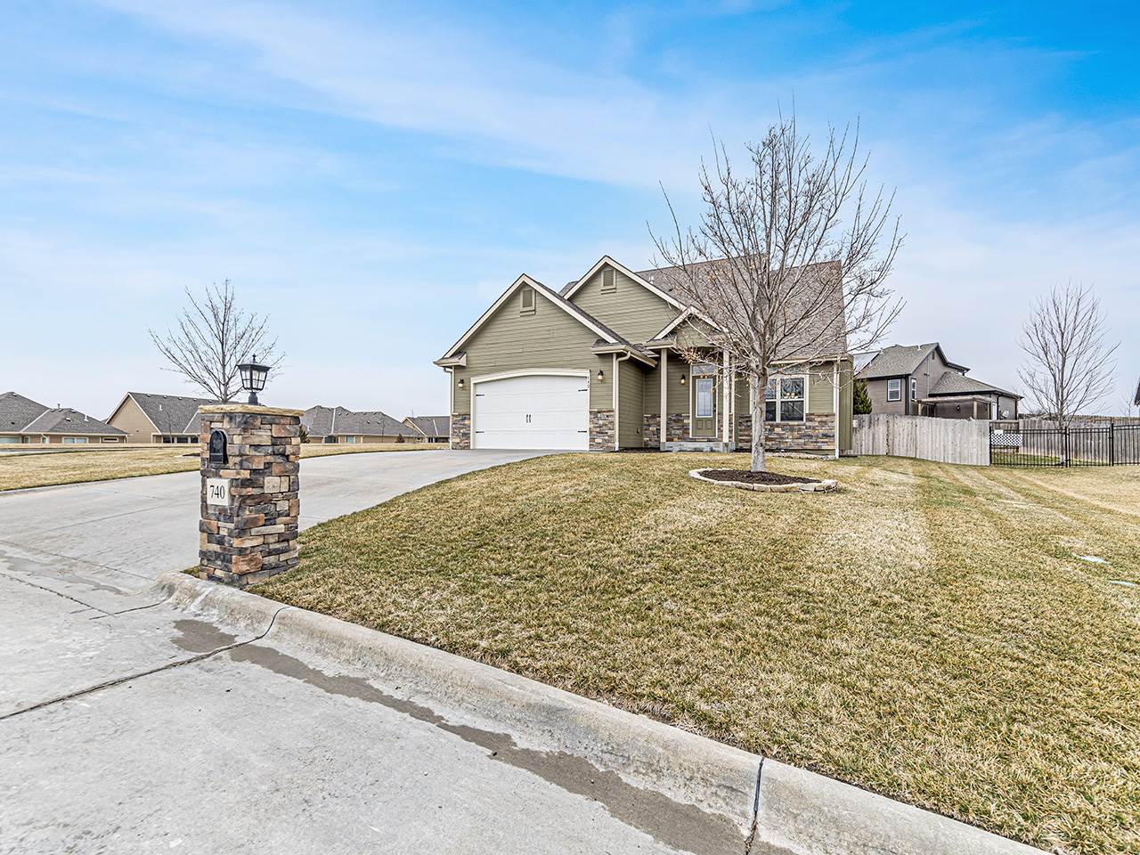 740 Leyden Ridge Circle, Manhattan, KS 66503