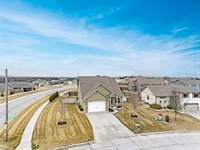 740 Leyden Ridge Circle, Manhattan, KS 66503