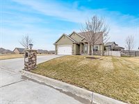 740 Leyden Ridge Circle, Manhattan, KS 66503