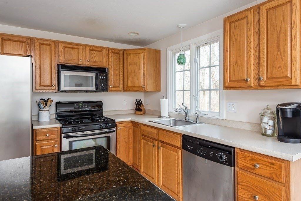 10 Fuller Ave, #12, Attleboro, MA 02703