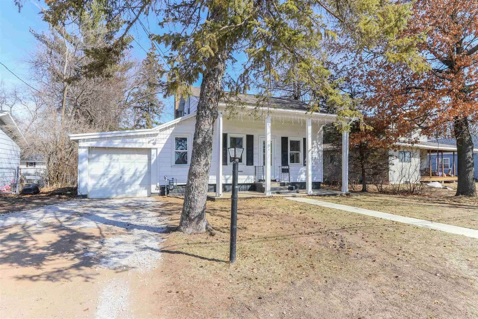 374 Wood Avenue, Nekoosa, WI 54457