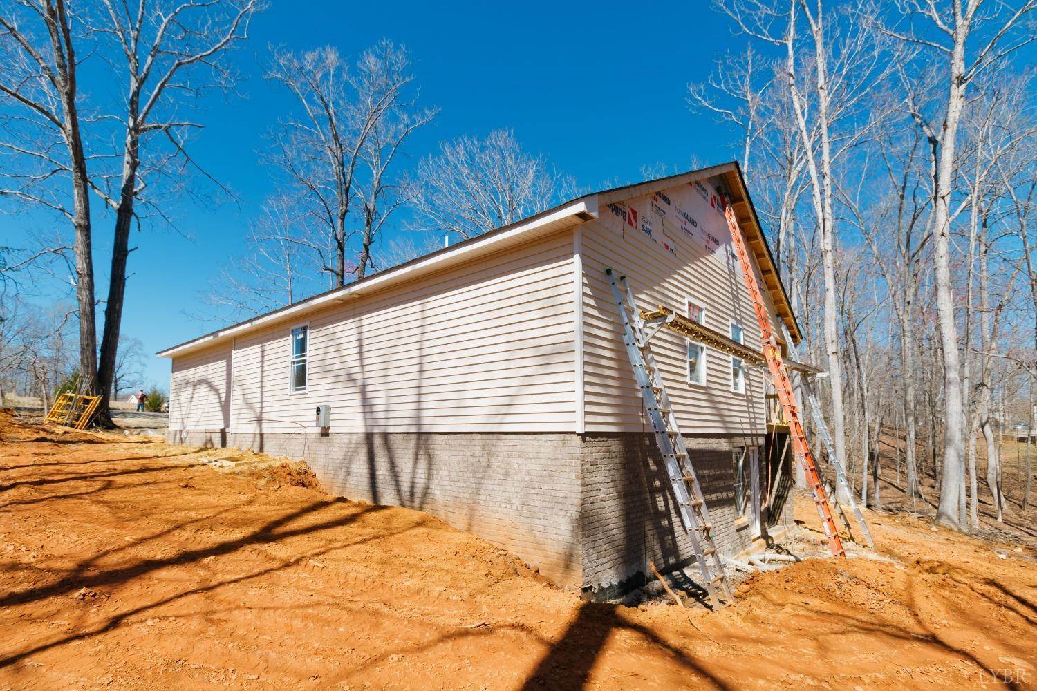 1608 Buccaneer Road, #47, Moneta, VA 24121