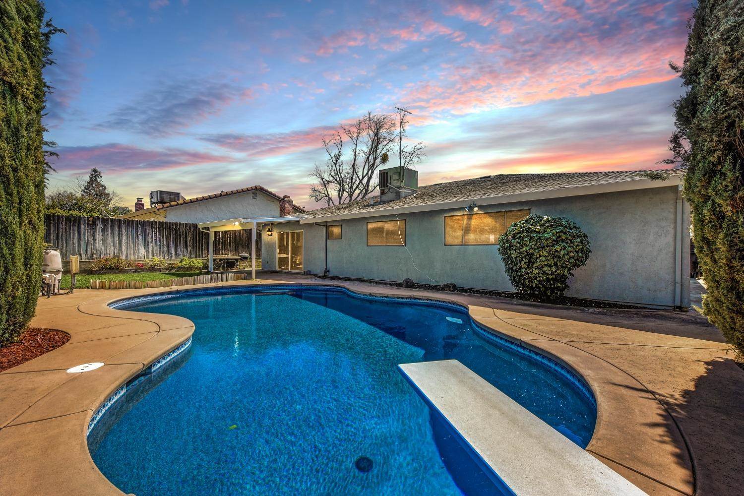 6319 Rutland Drive, Carmichael, CA 95608