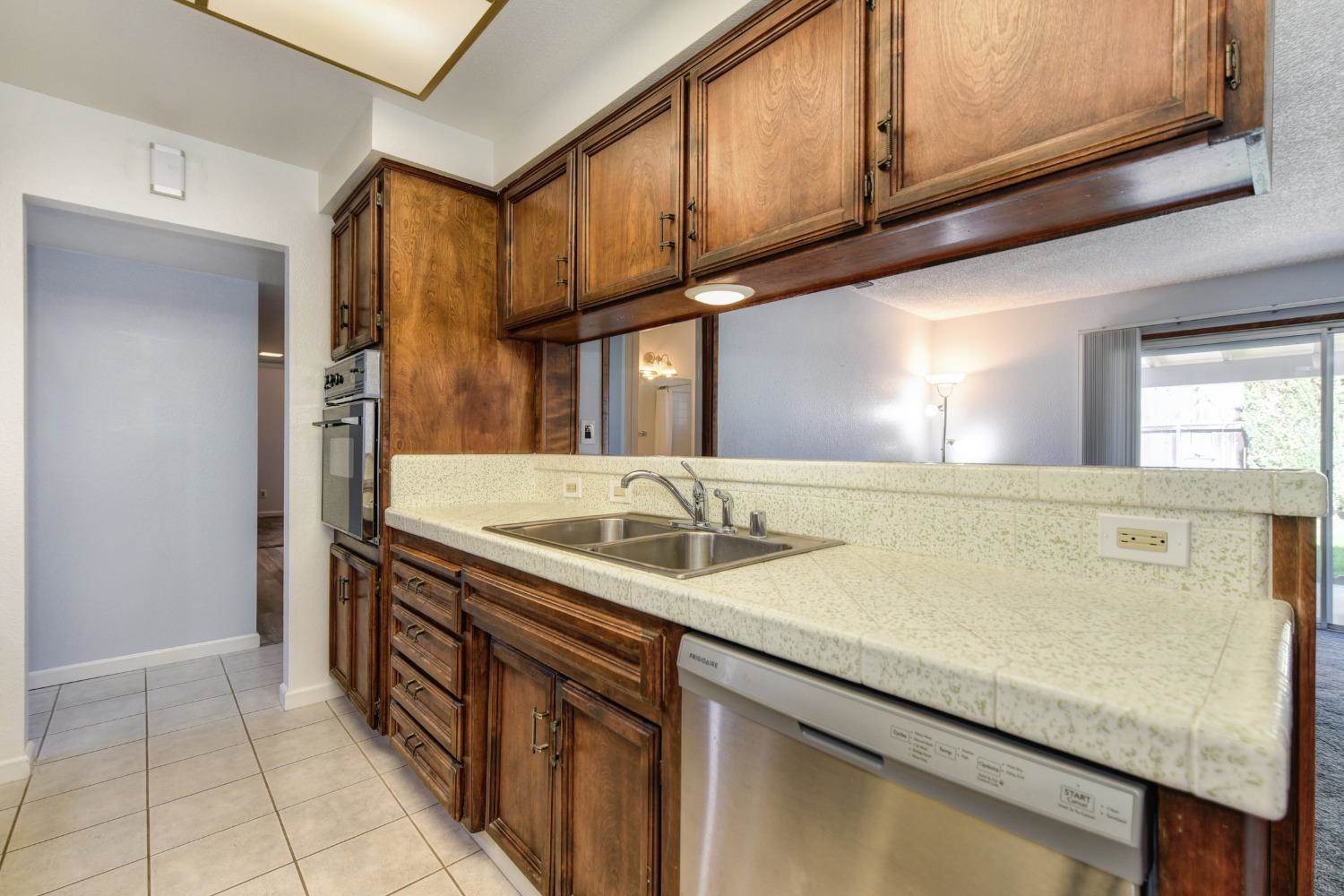 6319 Rutland Drive, Carmichael, CA 95608