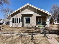 107 E Brady St, Anthon, IA 51004