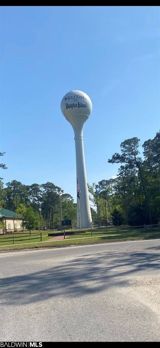 811 Ingraham Place, Dauphin Island, AL 36528