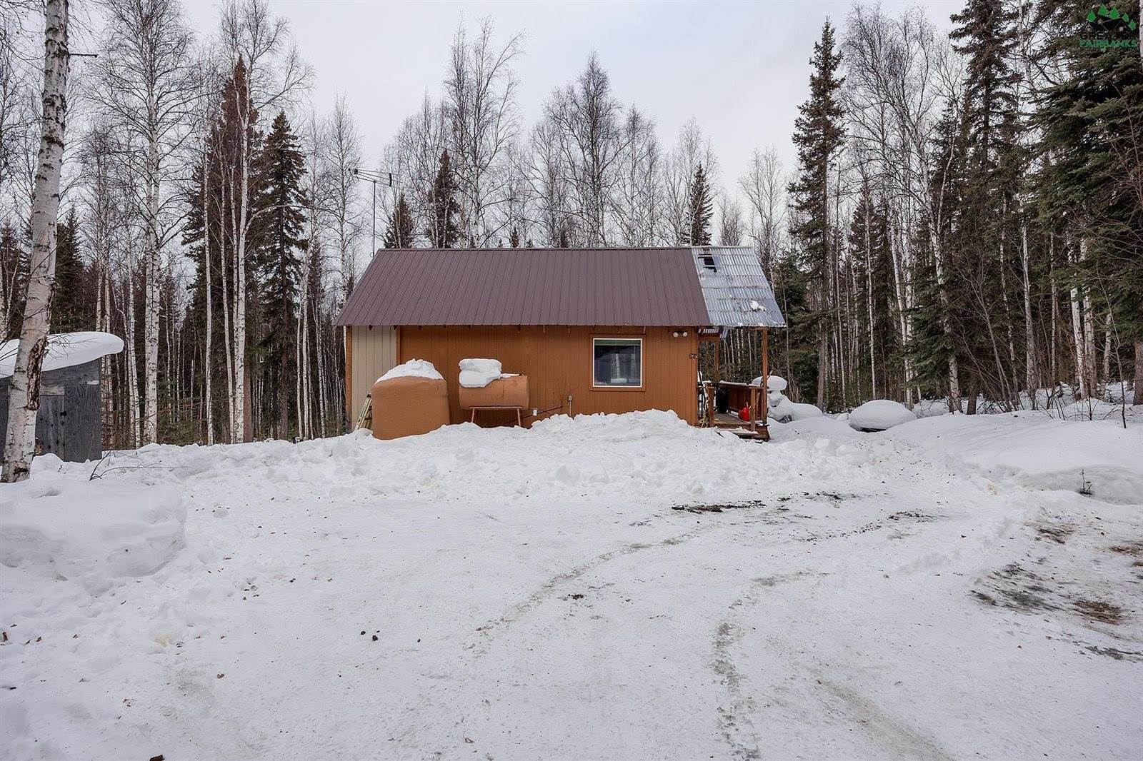 2207 Cripple Creek Road, Fairbanks, AK 99709