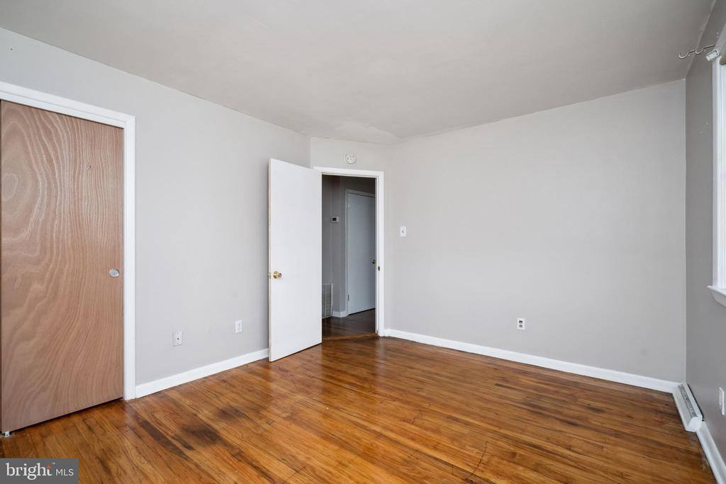 242 Jansen Avenue, Essington, PA 19029