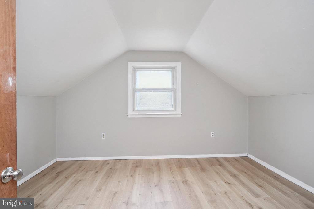 242 Jansen Avenue, Essington, PA 19029