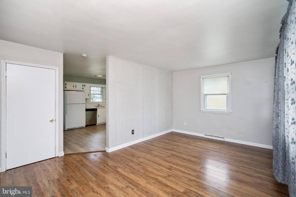 242 Jansen Avenue, Essington, PA 19029