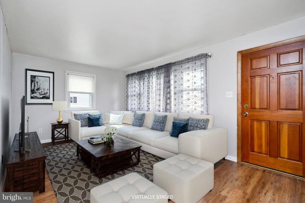 242 Jansen Avenue, Essington, PA 19029