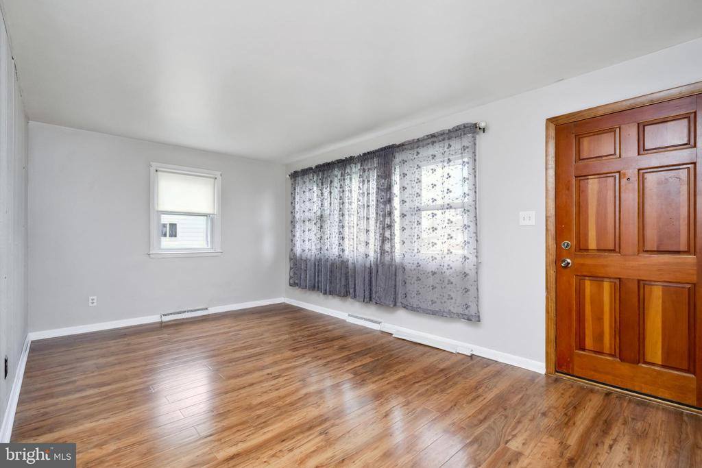 242 Jansen Avenue, Essington, PA 19029