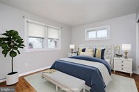 242 Jansen Avenue, Essington, PA 19029