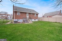 242 Jansen Avenue, Essington, PA 19029