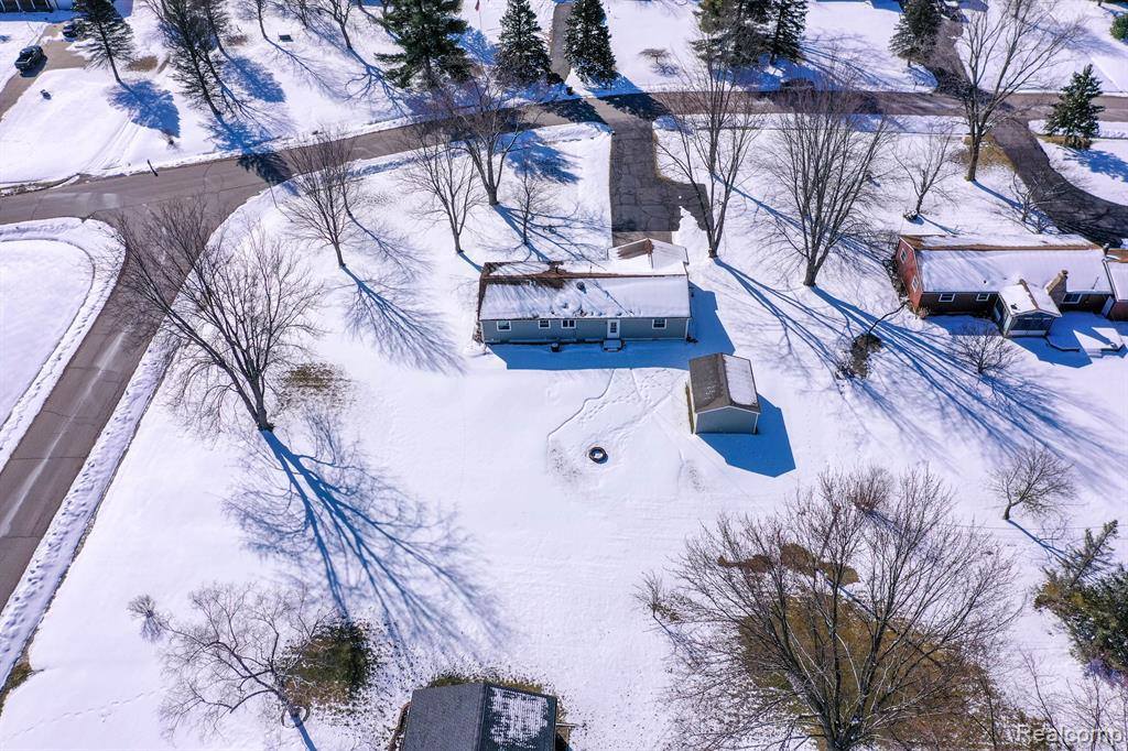 200 Bain Drive, Howell Township, MI 48855