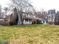321 Black Bear Lane, Harrisburg, PA 17112