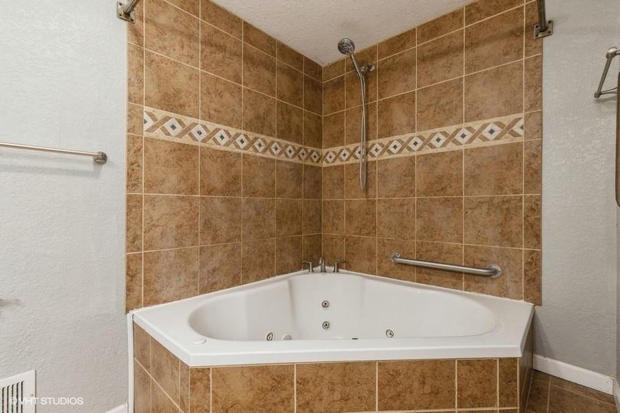 180 Sherman Street, Muscatine, IA 52761