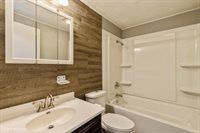 180 Sherman Street, Muscatine, IA 52761