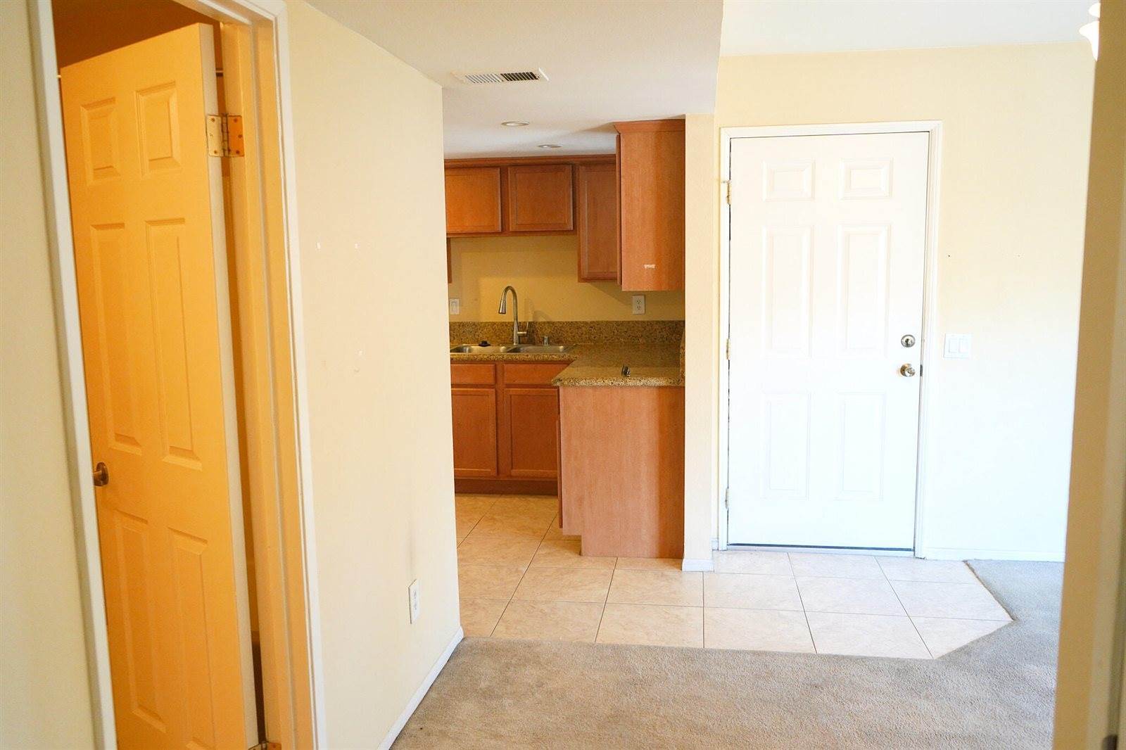 1341 Massachusetts Avenue, Riverside, CA 92507