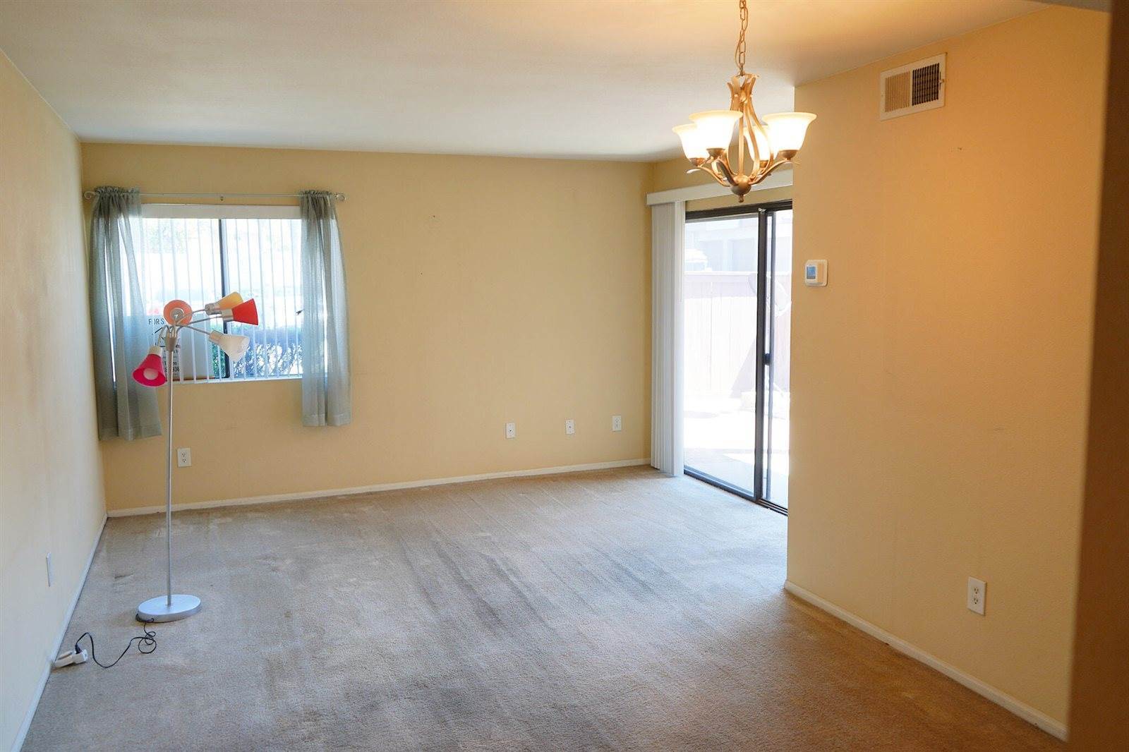 1341 Massachusetts Avenue, Riverside, CA 92507