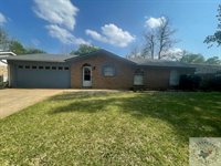 224 E Greenfield, Wake Village, TX 75501