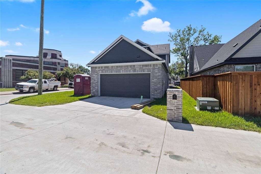 229 East 5th Street, Ferris, TX 75125