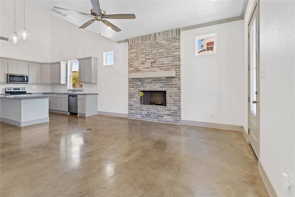 229 East 5th Street, Ferris, TX 75125