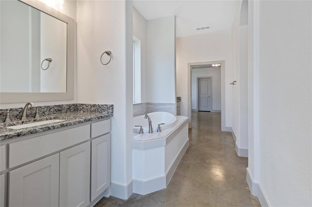 229 East 5th Street, Ferris, TX 75125