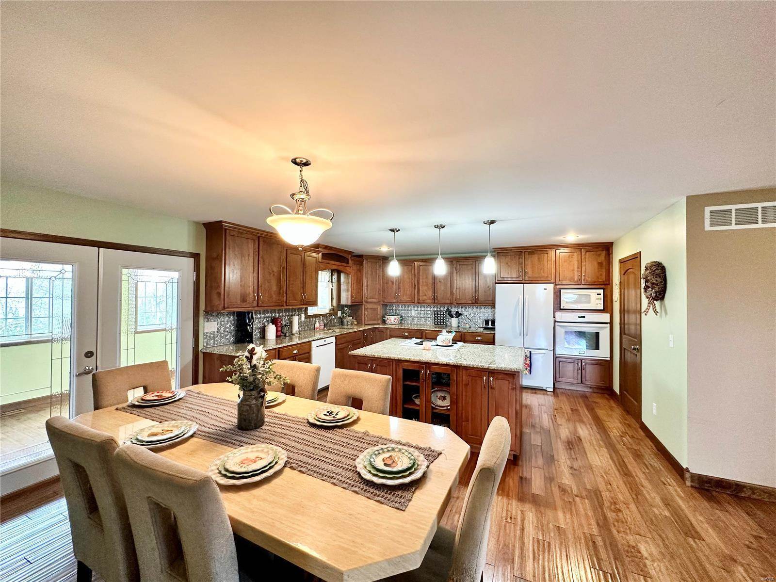 11200 Highway D, Dixon, MO 65459