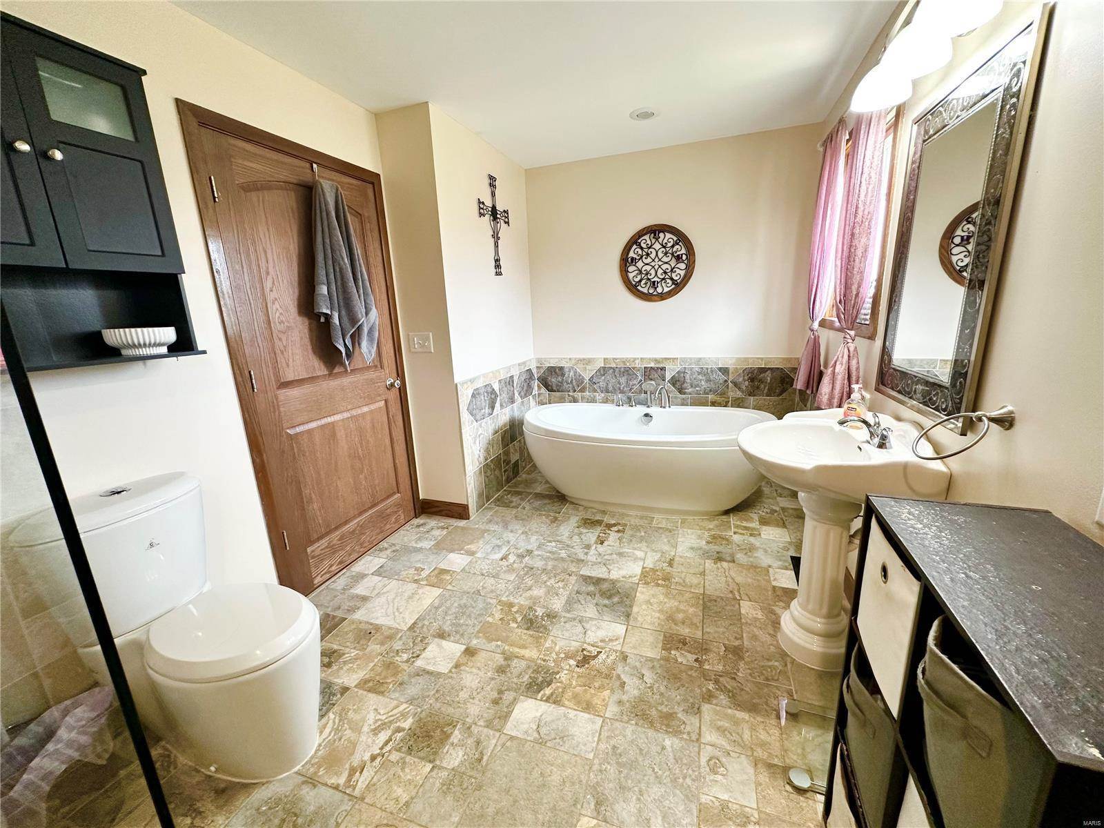 11200 Highway D, Dixon, MO 65459