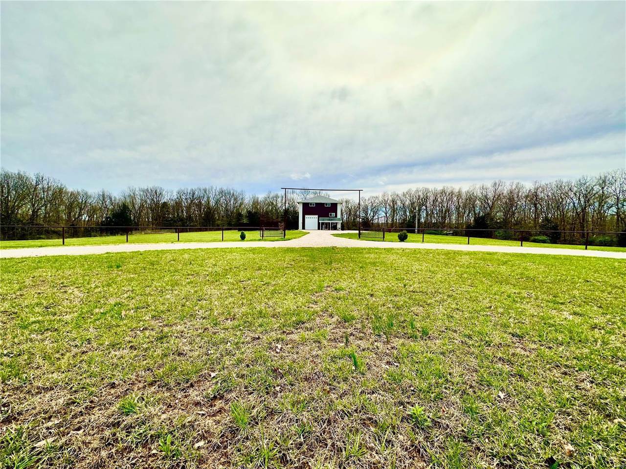 11200 Highway D, Dixon, MO 65459