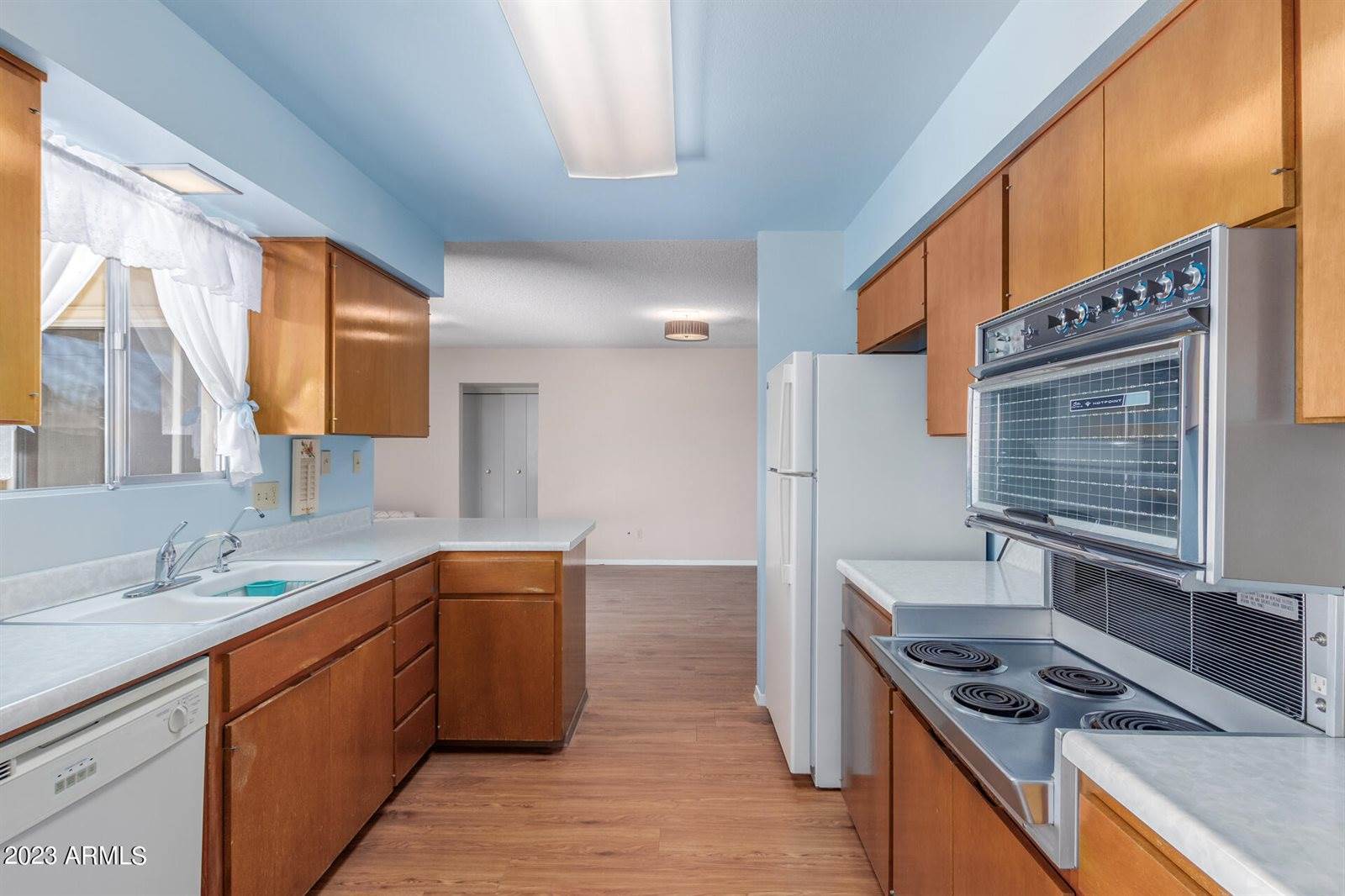 1251 East Manhatton Drive, Tempe, AZ 85282