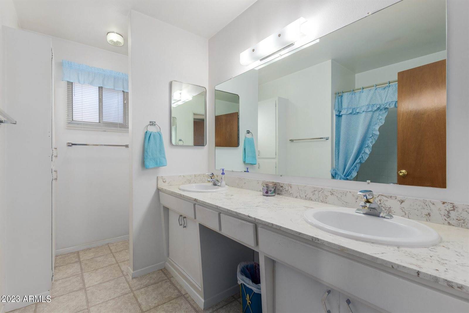 1251 East Manhatton Drive, Tempe, AZ 85282