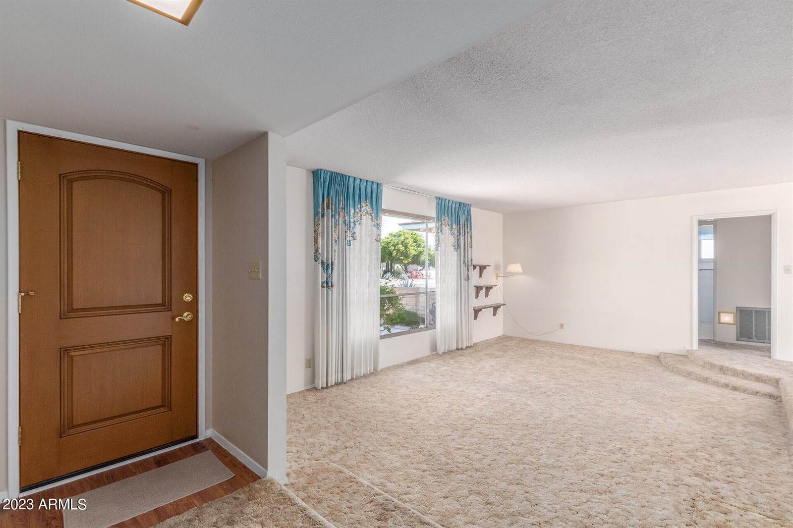 1251 East Manhatton Drive, Tempe, AZ 85282