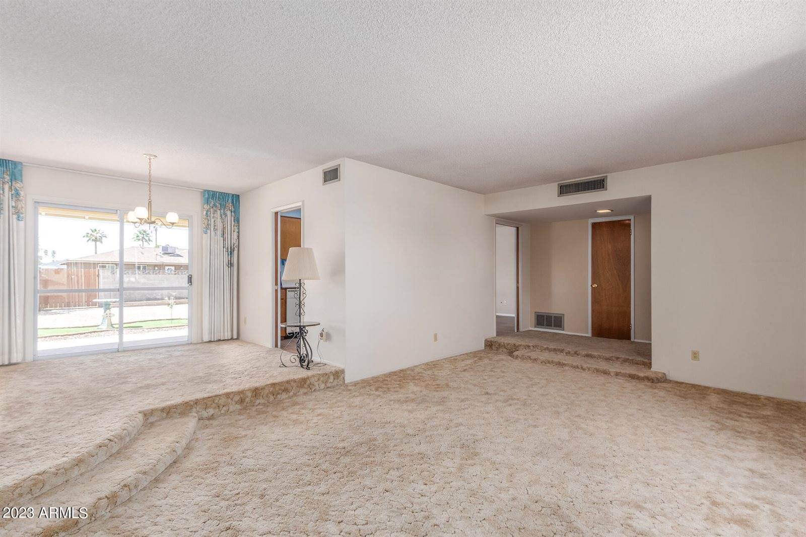 1251 East Manhatton Drive, Tempe, AZ 85282