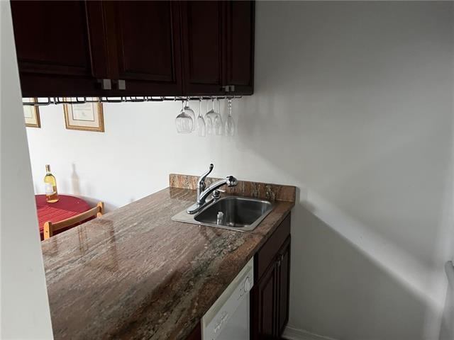 2201 Houma Boulevard, Metairie, LA 70001