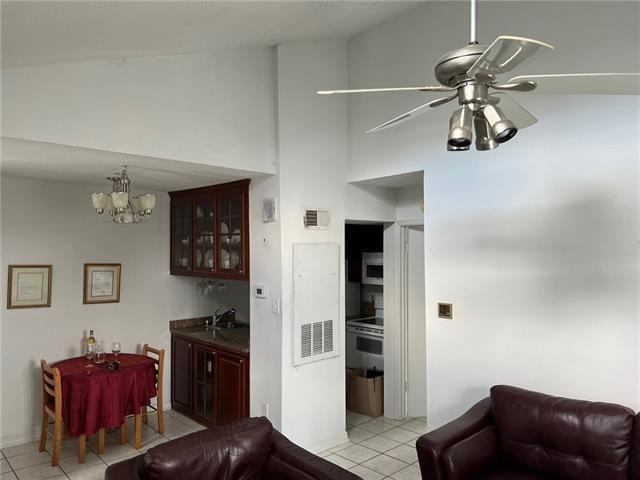 2201 Houma Boulevard, Metairie, LA 70001