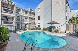 2201 Houma Boulevard, Metairie, LA 70001