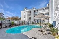 2201 Houma Boulevard, Metairie, LA 70001