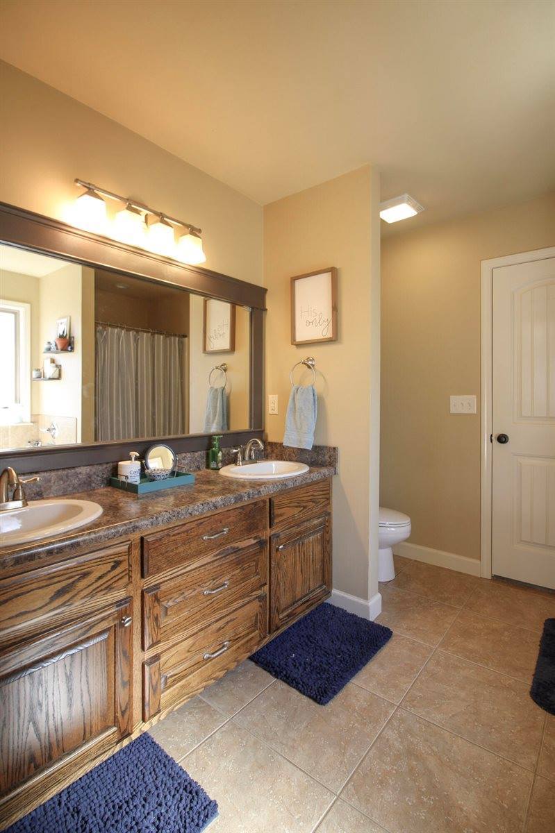 327 Sagewood Lane, Russellville, AR 72802