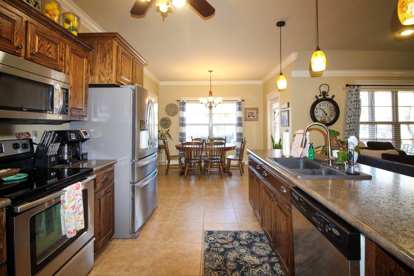 327 Sagewood Lane, Russellville, AR 72802