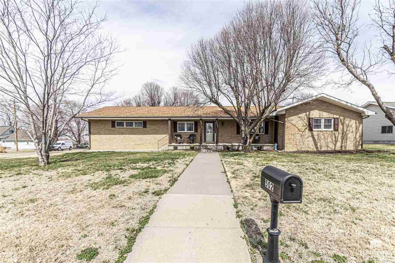 502 E Lewerenz, Herington, KS 67449