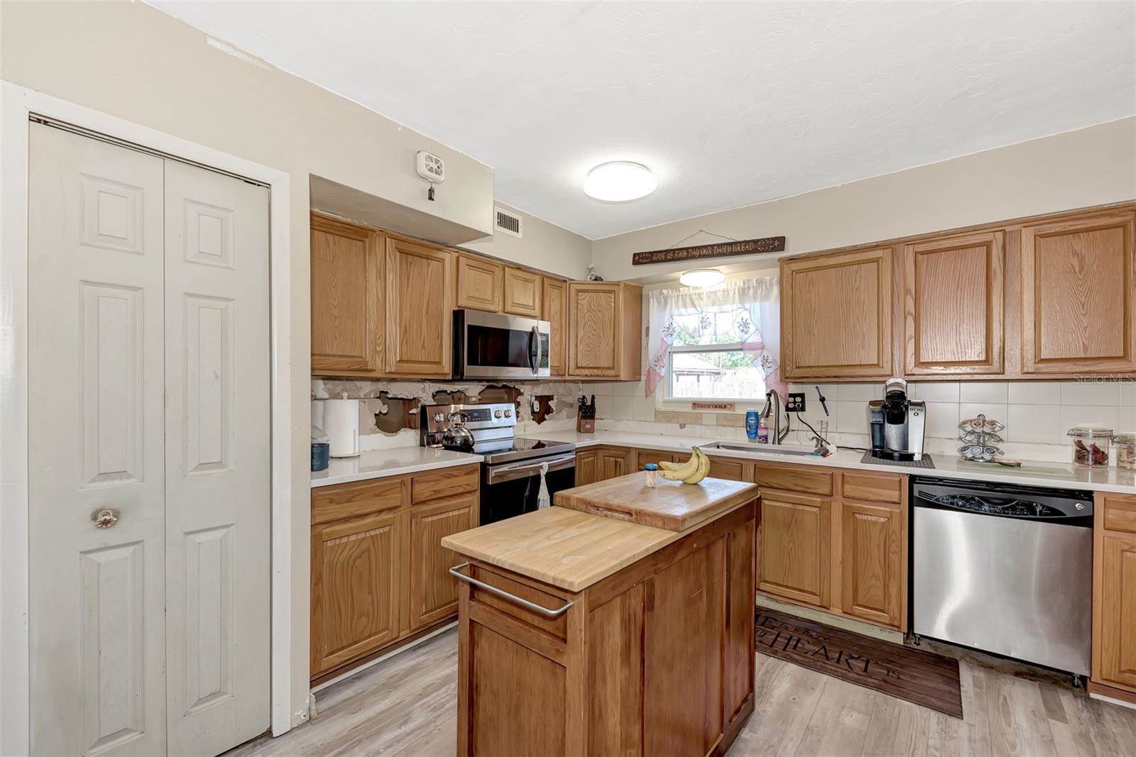 3801 Clover Lane, Sarasota, FL 34233