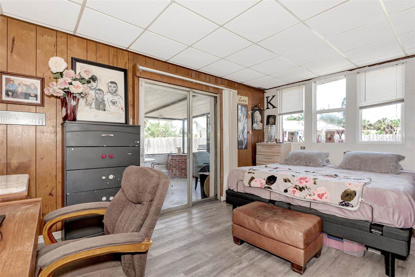 3801 Clover Lane, Sarasota, FL 34233