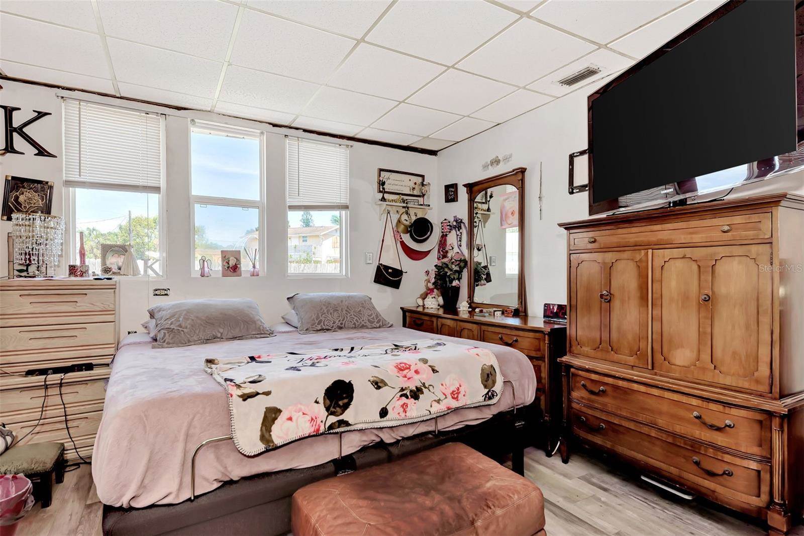 3801 Clover Lane, Sarasota, FL 34233