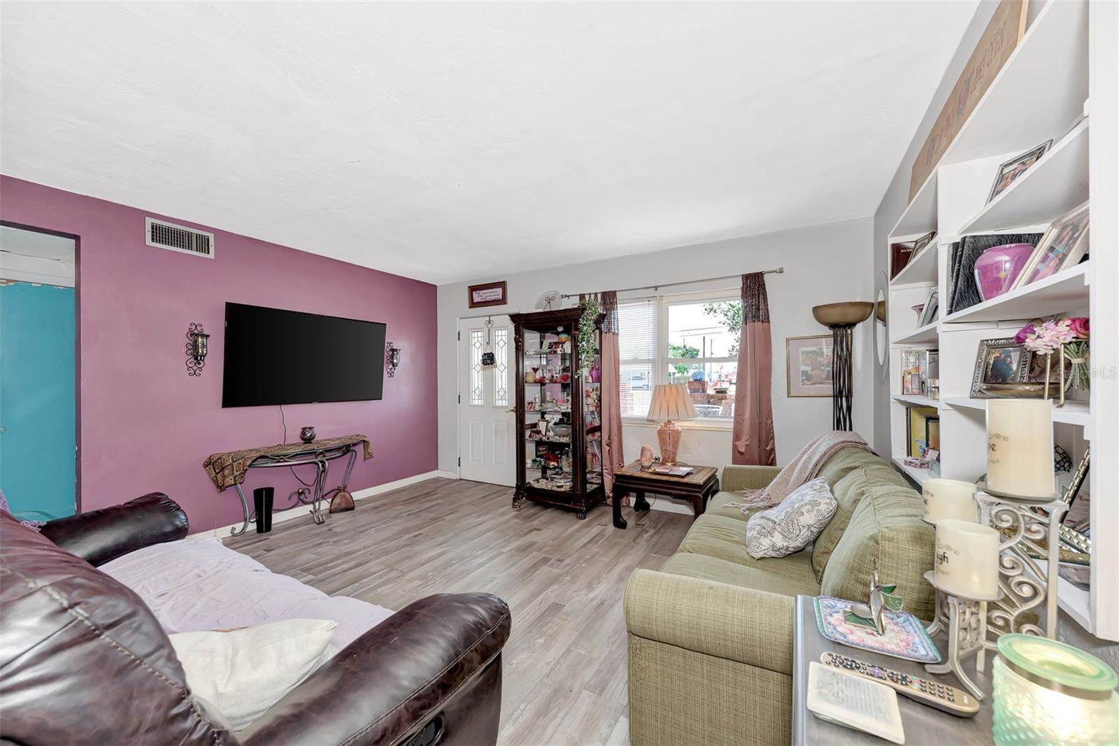 3801 Clover Lane, Sarasota, FL 34233