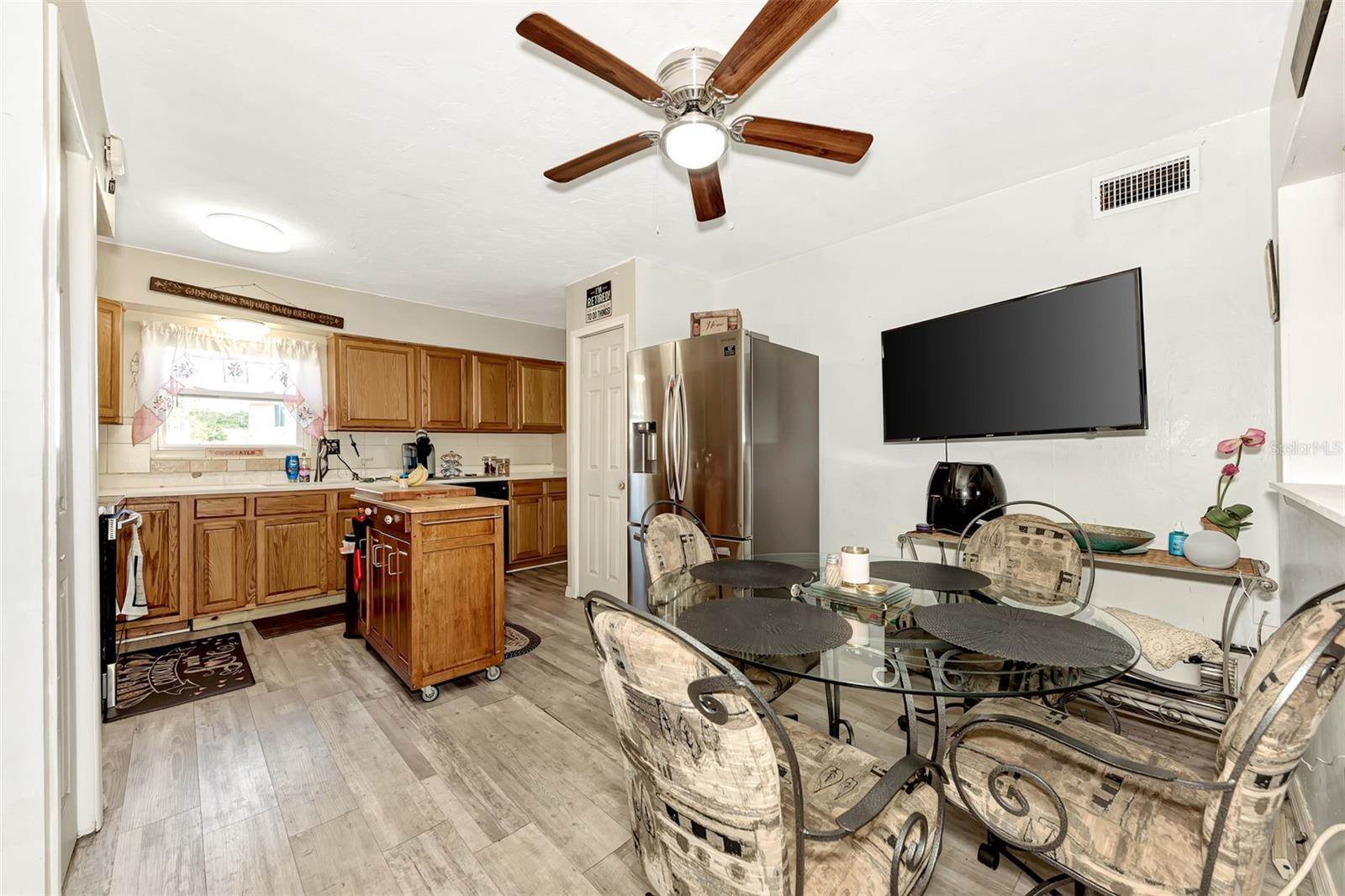 3801 Clover Lane, Sarasota, FL 34233