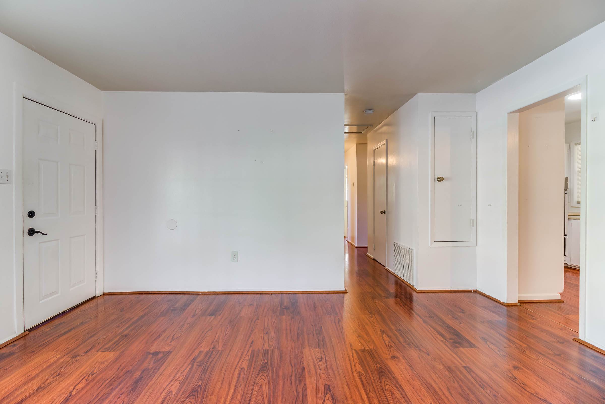 1889 Greater Ave, Biloxi, MS 39531